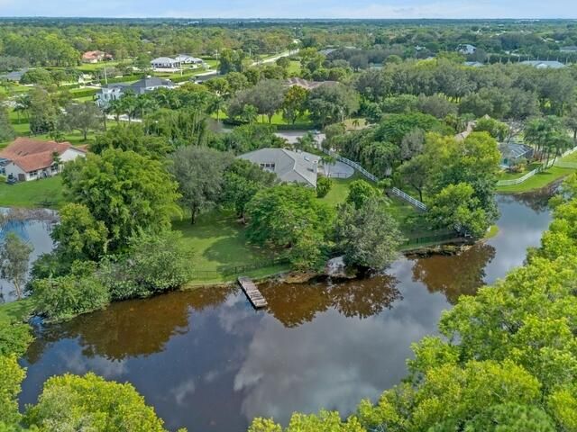 Activo con contrato: $1,395,000 (5 camas, 3 baños, 3092 Pies cuadrados)