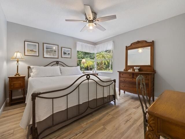 Activo con contrato: $1,395,000 (5 camas, 3 baños, 3092 Pies cuadrados)