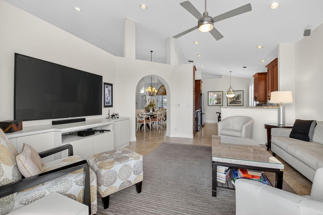 Active With Contract: $829,000 (3 beds, 2 baths, 2077 Square Feet)