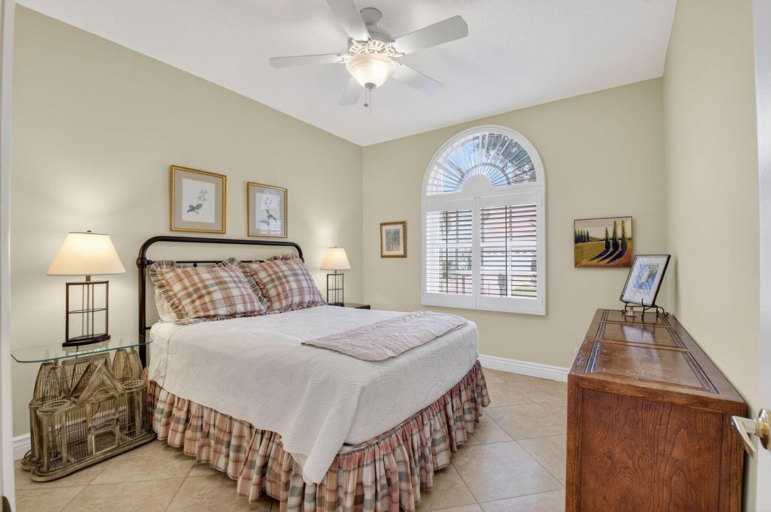 Active With Contract: $829,000 (3 beds, 2 baths, 2077 Square Feet)