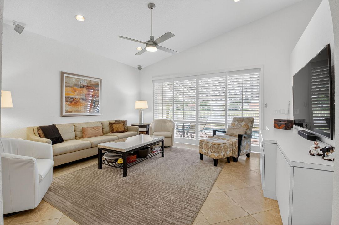 Active With Contract: $829,000 (3 beds, 2 baths, 2077 Square Feet)