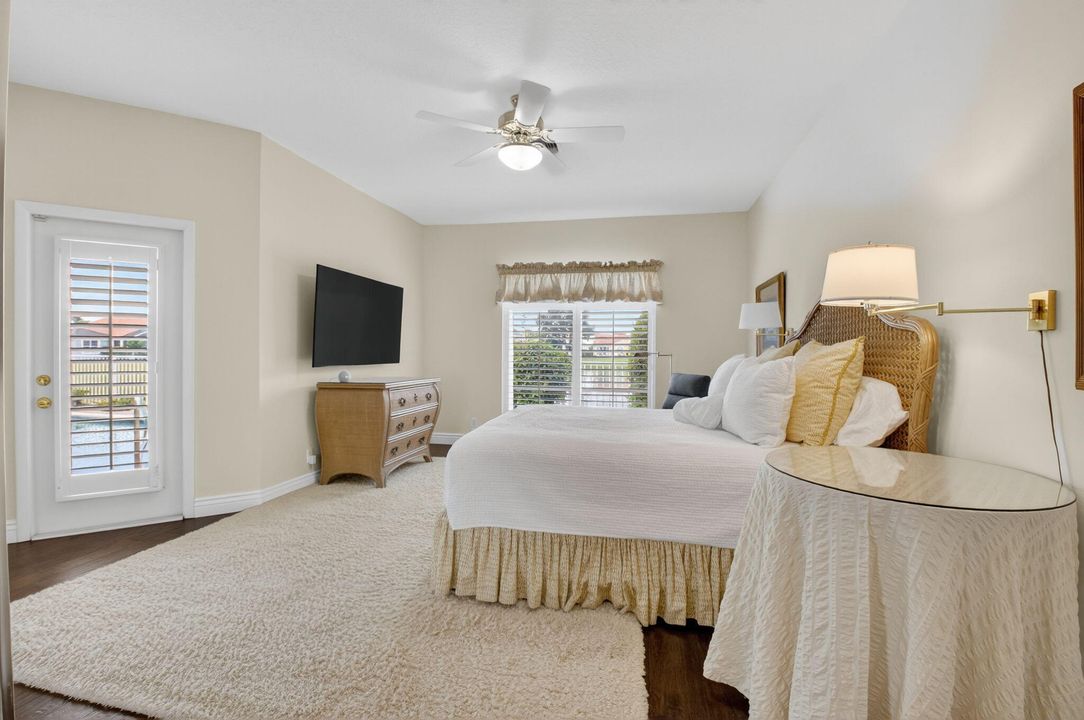 Active With Contract: $829,000 (3 beds, 2 baths, 2077 Square Feet)