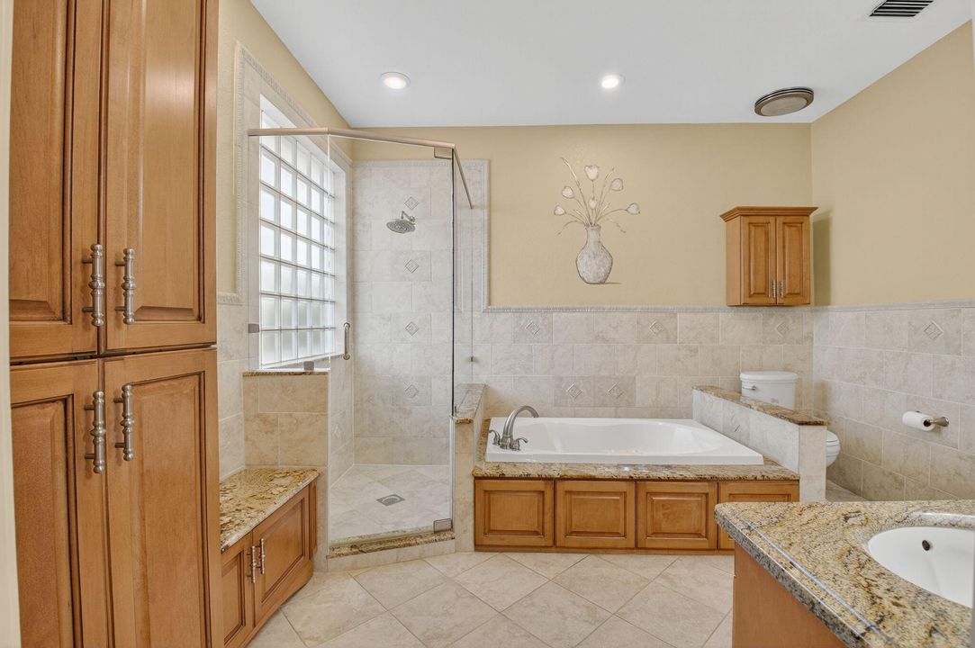 Active With Contract: $829,000 (3 beds, 2 baths, 2077 Square Feet)