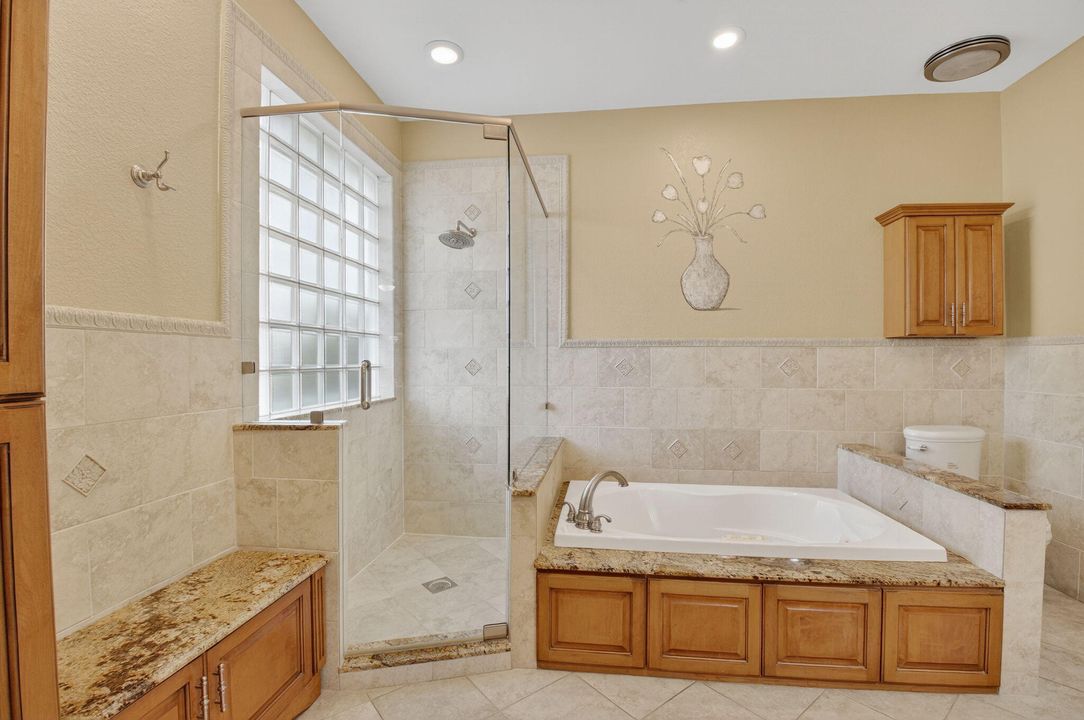 Active With Contract: $829,000 (3 beds, 2 baths, 2077 Square Feet)