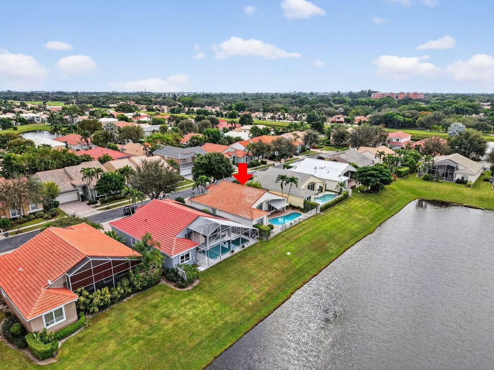 Active With Contract: $829,000 (3 beds, 2 baths, 2077 Square Feet)