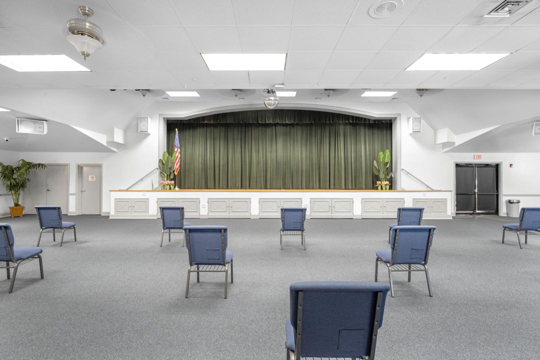 For Sale: $470,000 (3 beds, 2 baths, 1726 Square Feet)