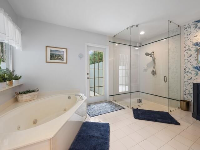 Activo con contrato: $1,395,000 (5 camas, 3 baños, 3092 Pies cuadrados)