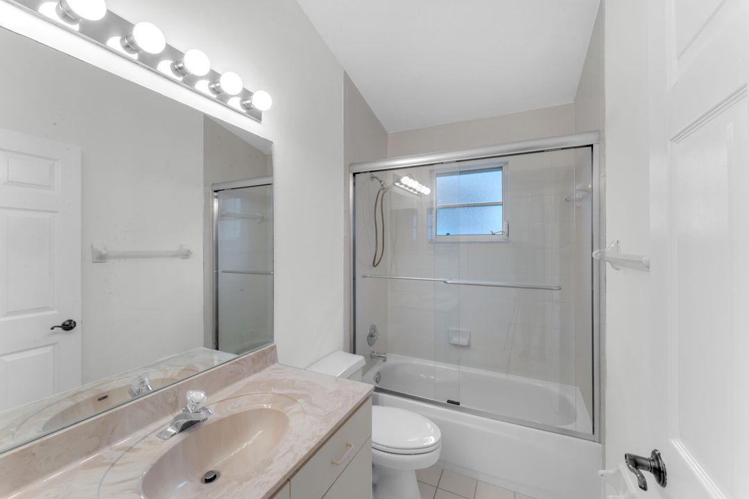 For Sale: $470,000 (3 beds, 2 baths, 1726 Square Feet)