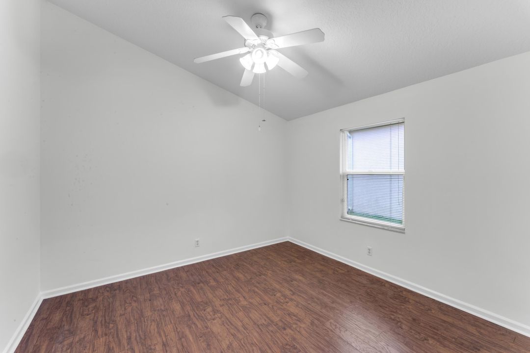 For Sale: $470,000 (3 beds, 2 baths, 1726 Square Feet)