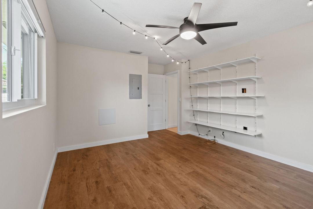 Под контрактом: $5,500 (3 спален, 2 ванн, 1947 Квадратных фут)