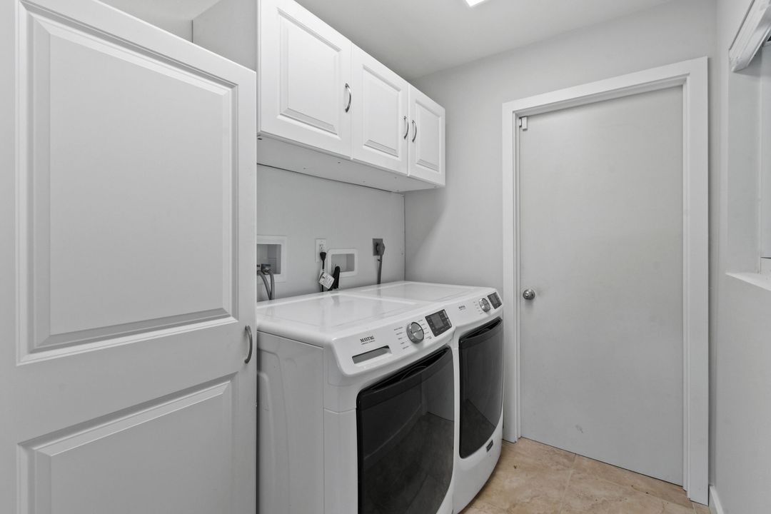 Под контрактом: $5,500 (3 спален, 2 ванн, 1947 Квадратных фут)