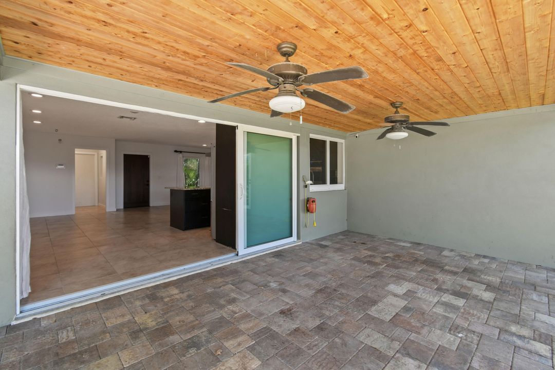 Под контрактом: $5,500 (3 спален, 2 ванн, 1947 Квадратных фут)