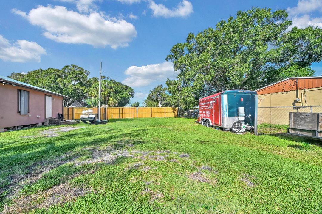 For Sale: $238,000 (3 beds, 2 baths, 1040 Square Feet)
