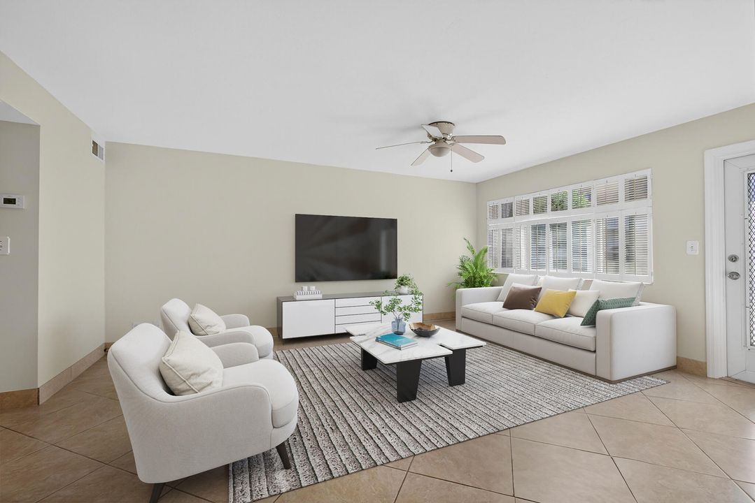 合同活跃: $225,000 (2 贝兹, 1 浴室, 880 平方英尺)