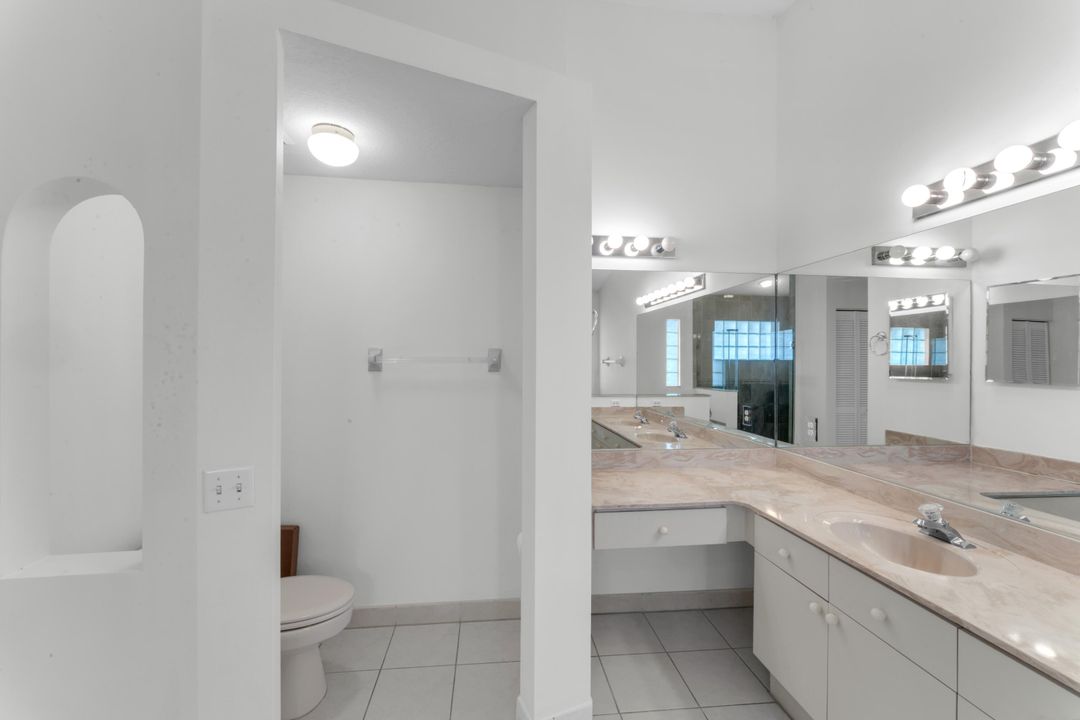 For Sale: $470,000 (3 beds, 2 baths, 1726 Square Feet)