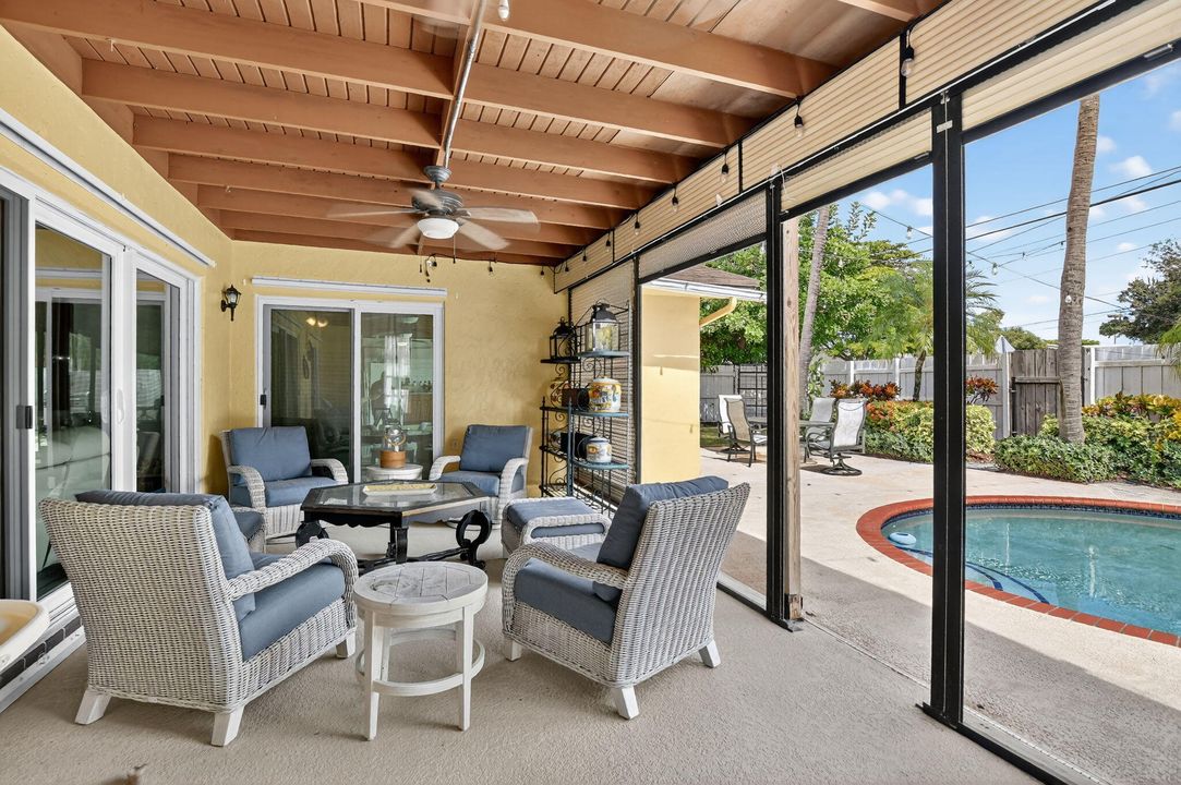 For Sale: $645,000 (4 beds, 2 baths, 1981 Square Feet)