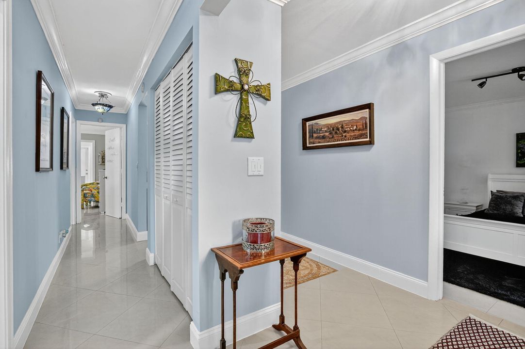 For Sale: $645,000 (4 beds, 2 baths, 1981 Square Feet)