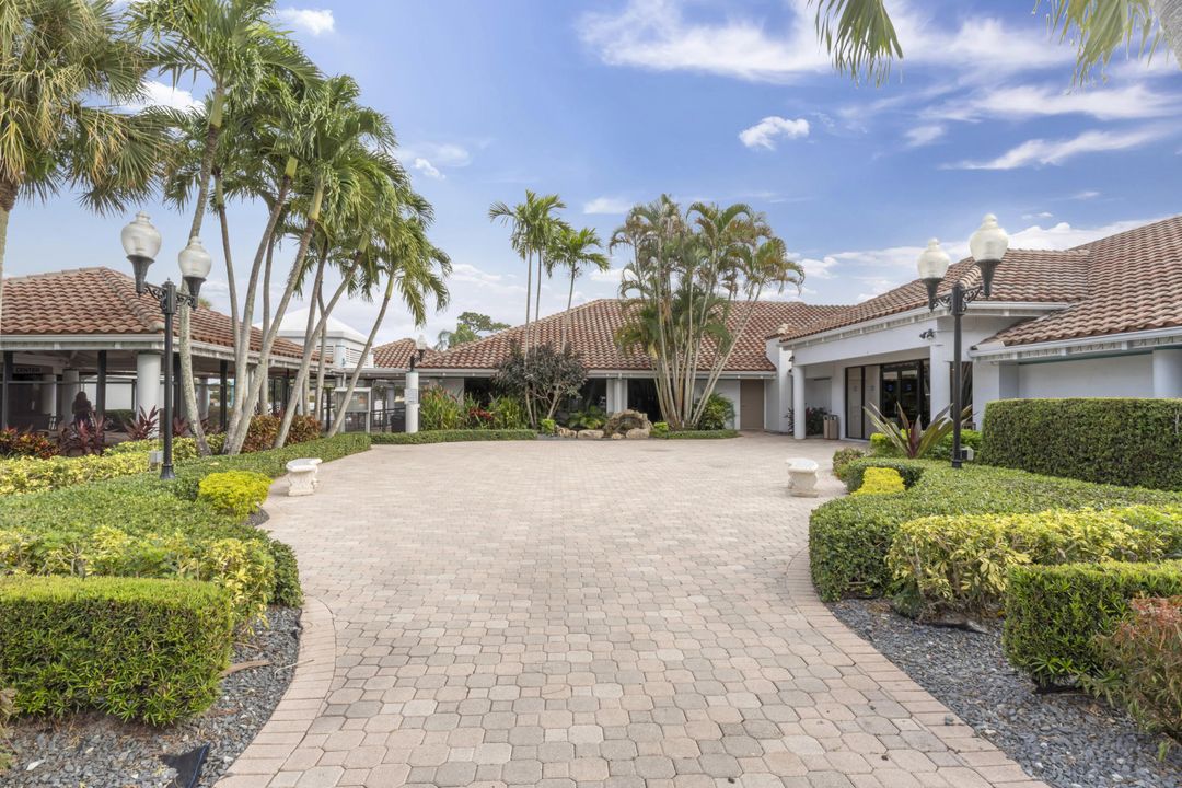 For Sale: $470,000 (3 beds, 2 baths, 1726 Square Feet)