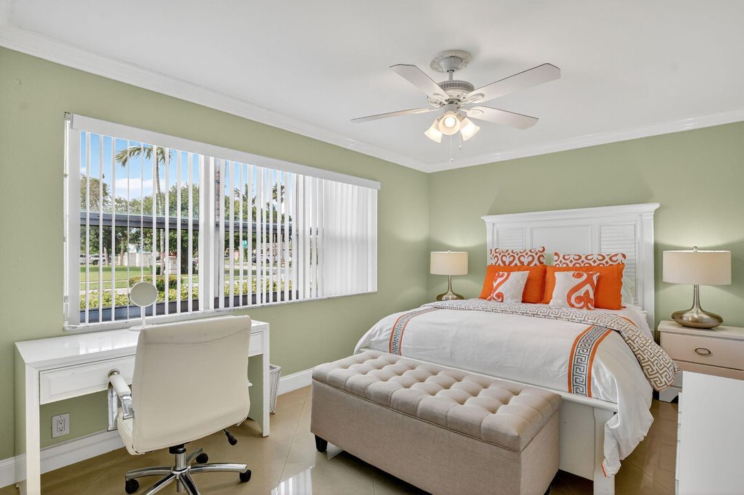 For Sale: $645,000 (4 beds, 2 baths, 1981 Square Feet)