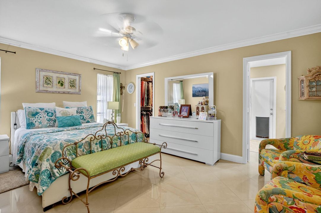 For Sale: $645,000 (4 beds, 2 baths, 1981 Square Feet)