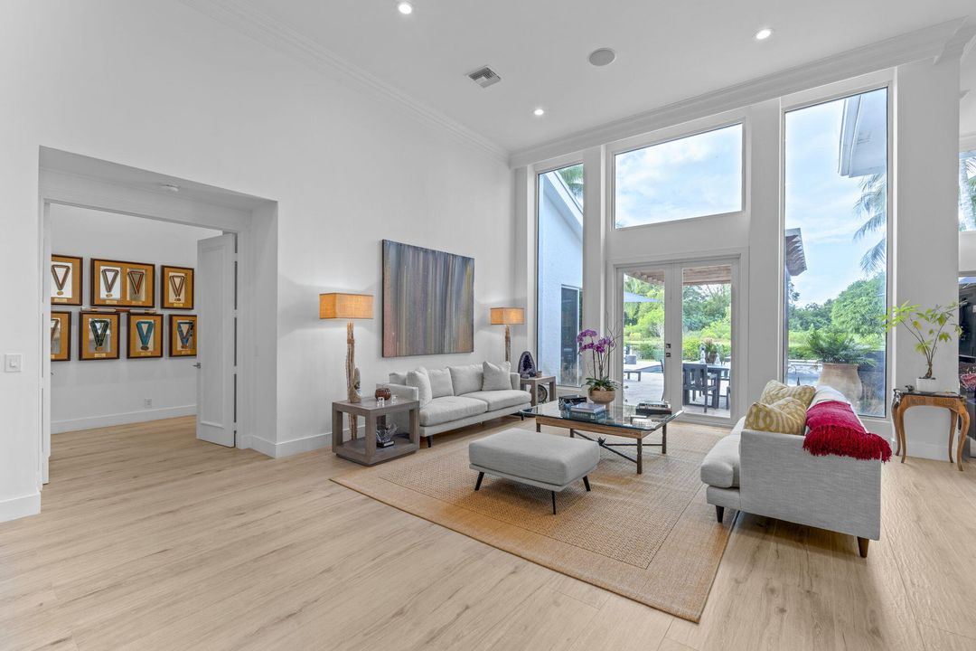 For Sale: $2,845,000 (3 beds, 4 baths, 3388 Square Feet)
