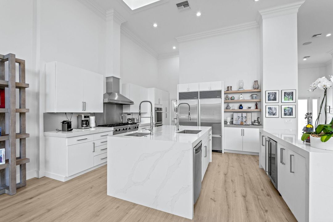 For Sale: $2,845,000 (3 beds, 4 baths, 3388 Square Feet)