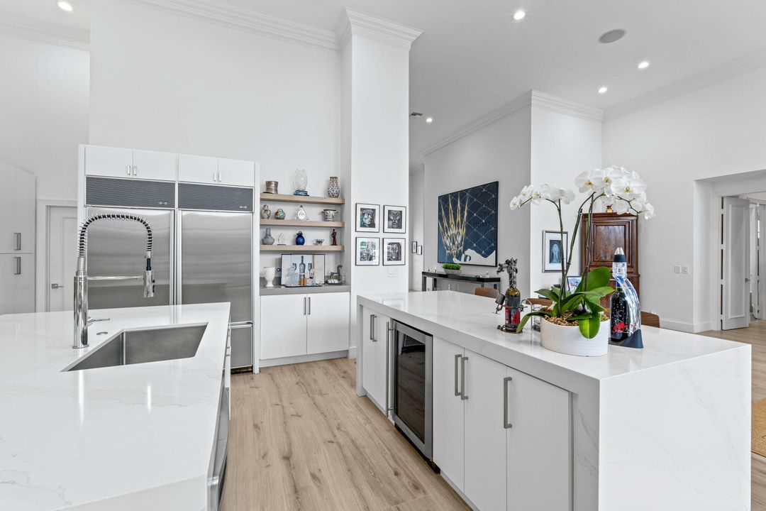 For Sale: $2,845,000 (3 beds, 4 baths, 3388 Square Feet)