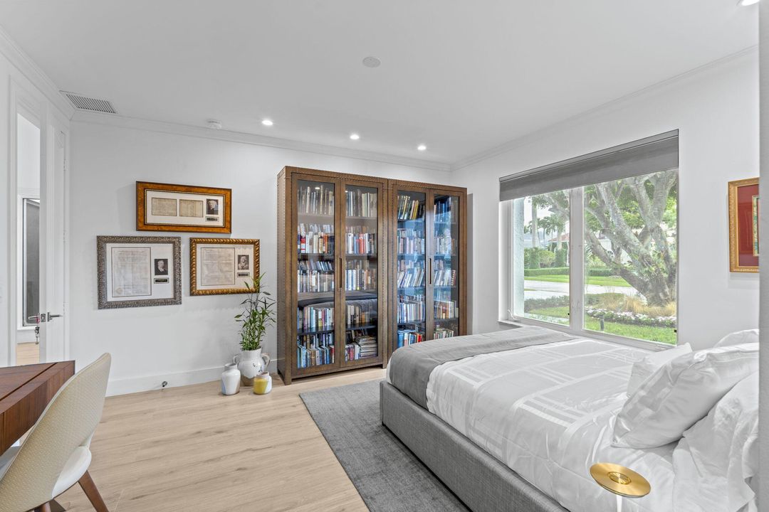 For Sale: $2,845,000 (3 beds, 4 baths, 3388 Square Feet)