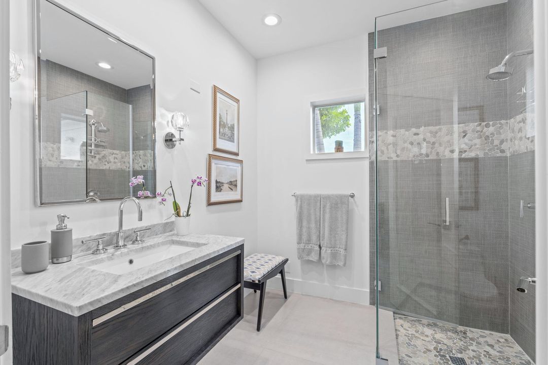 For Sale: $2,845,000 (3 beds, 4 baths, 3388 Square Feet)