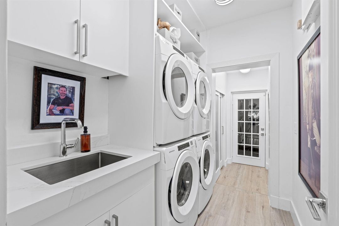 For Sale: $2,845,000 (3 beds, 4 baths, 3388 Square Feet)