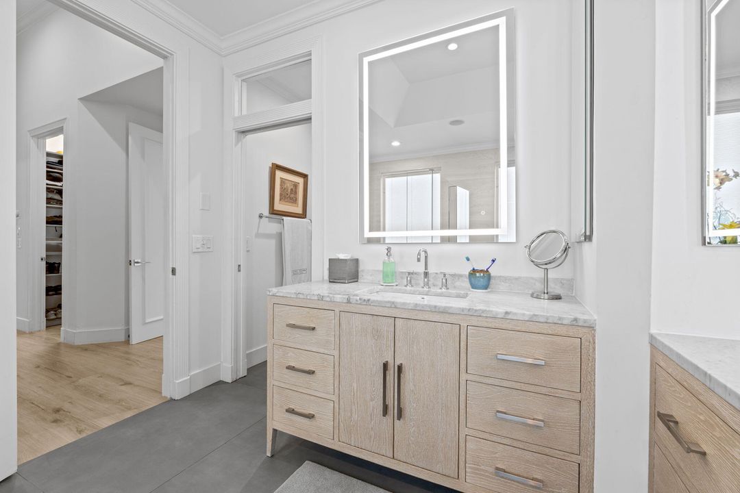 For Sale: $2,845,000 (3 beds, 4 baths, 3388 Square Feet)