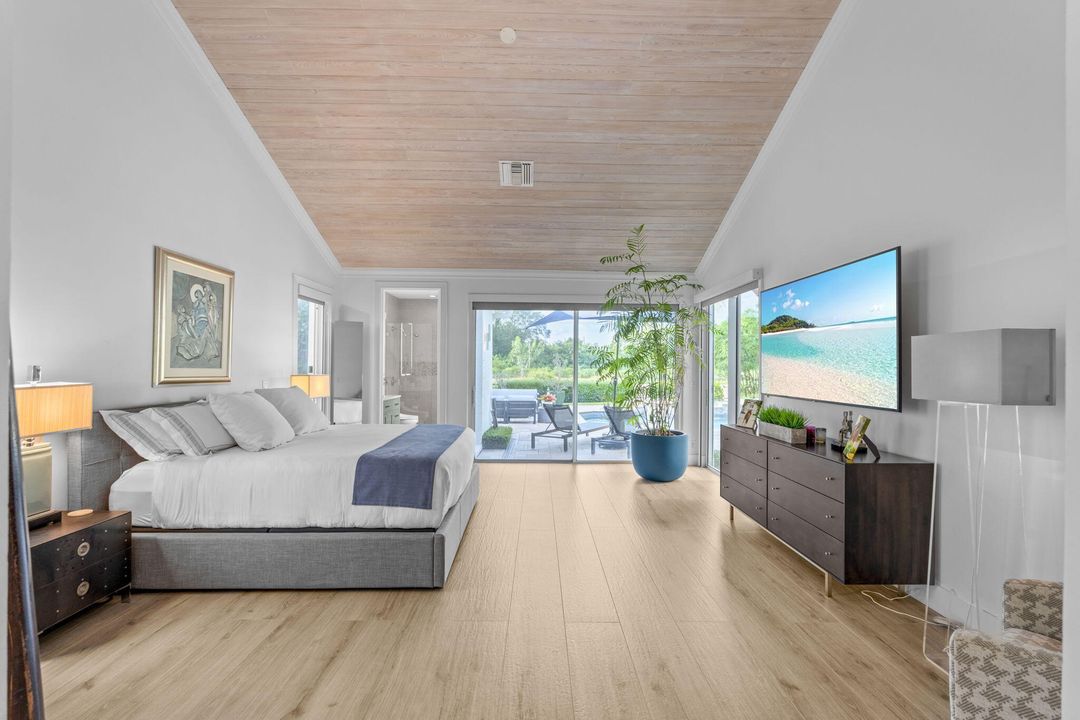 For Sale: $2,845,000 (3 beds, 4 baths, 3388 Square Feet)