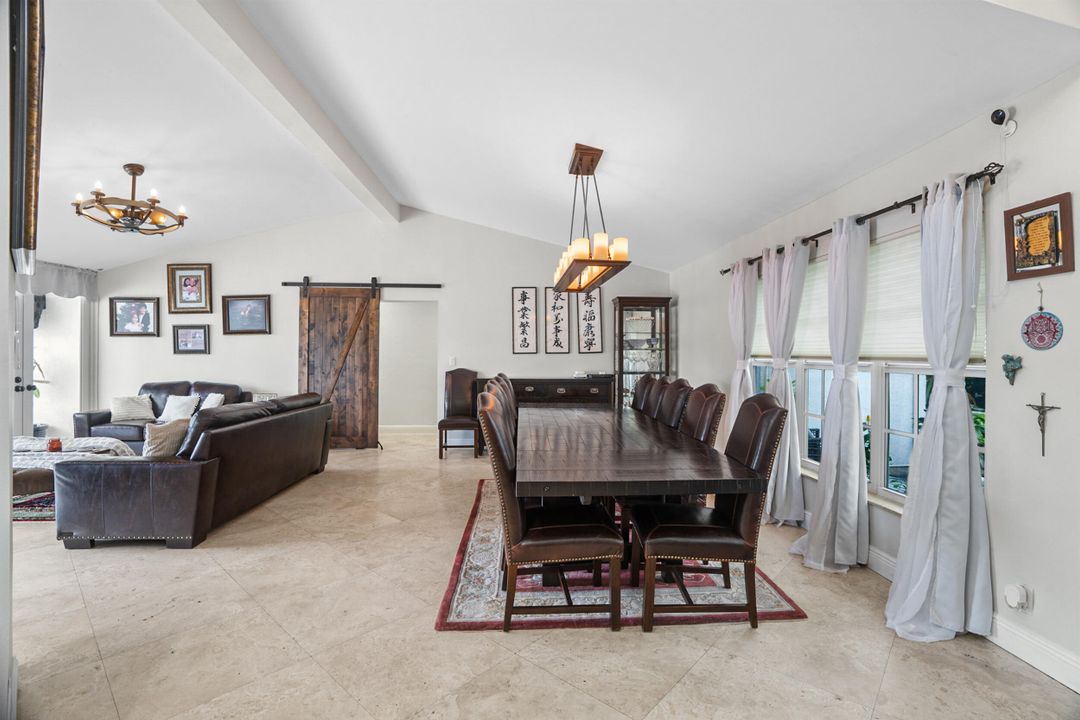 待售: $2,800,000 (4 贝兹, 5 浴室, 3223 平方英尺)