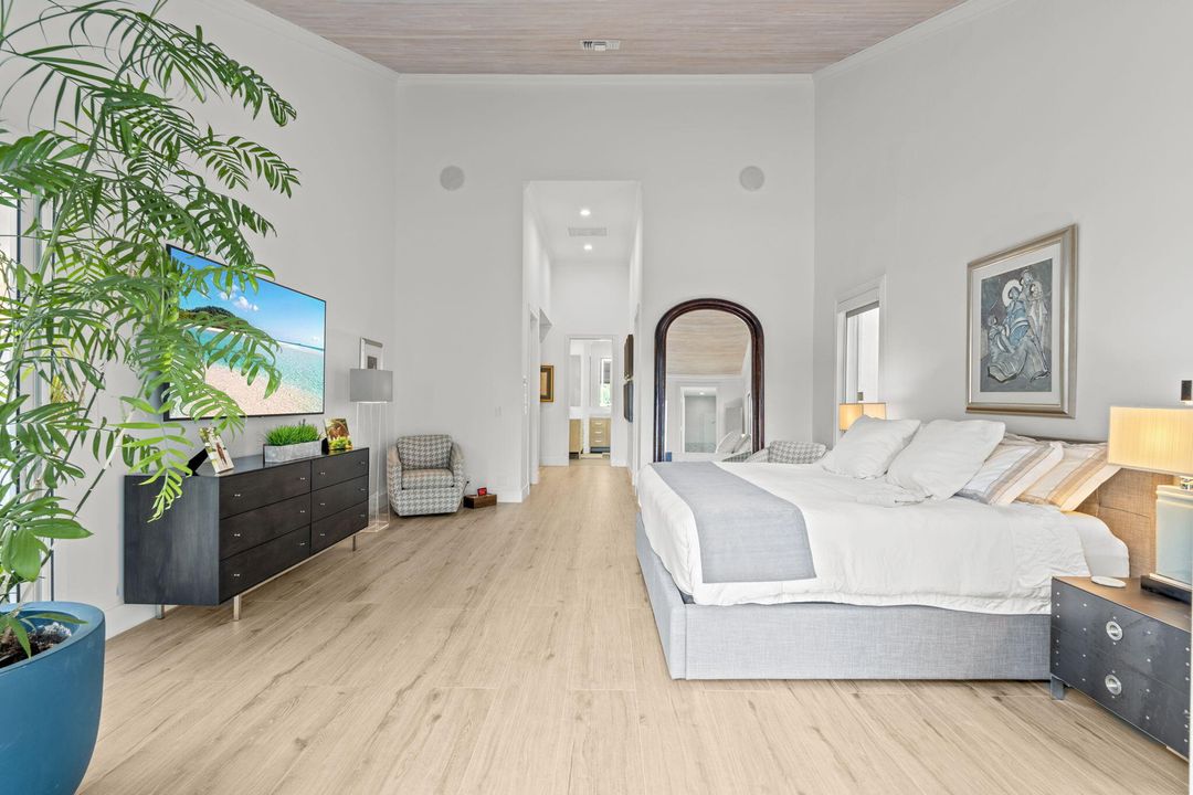 For Sale: $2,845,000 (3 beds, 4 baths, 3388 Square Feet)