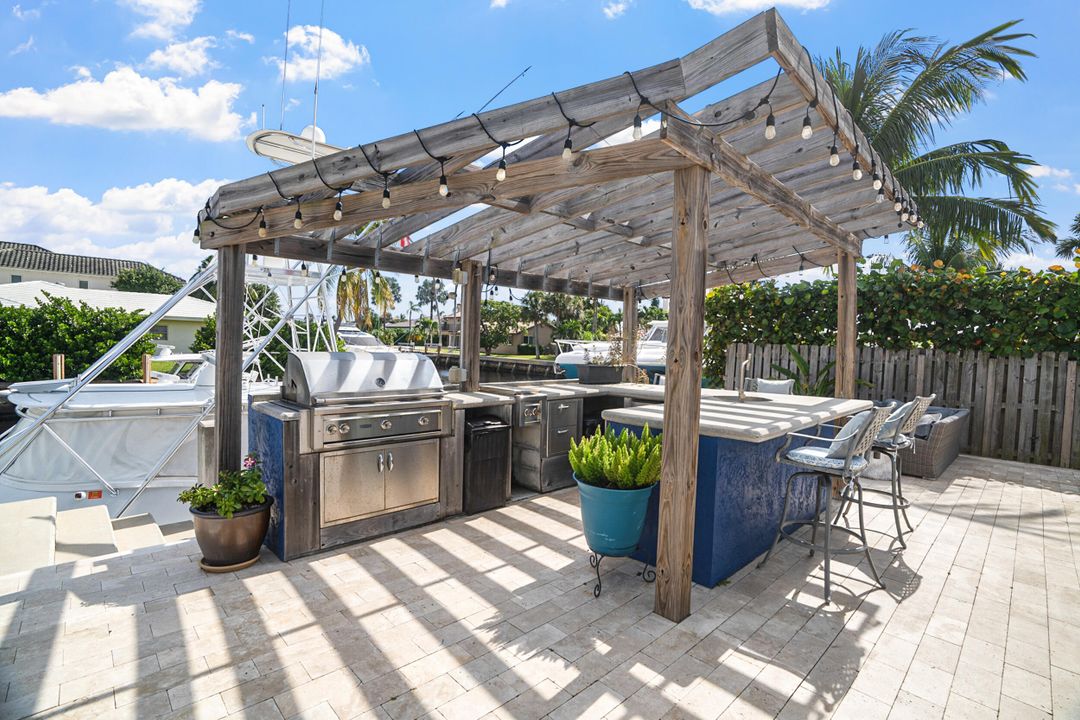 待售: $2,800,000 (4 贝兹, 5 浴室, 3223 平方英尺)