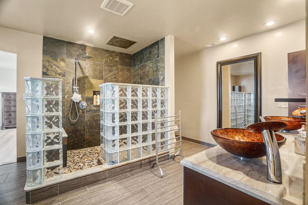 待售: $2,800,000 (4 贝兹, 5 浴室, 3223 平方英尺)