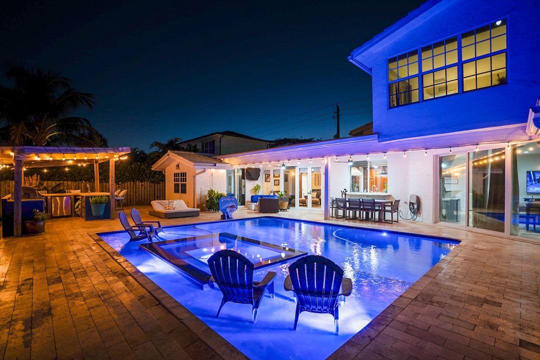 待售: $2,800,000 (4 贝兹, 5 浴室, 3223 平方英尺)