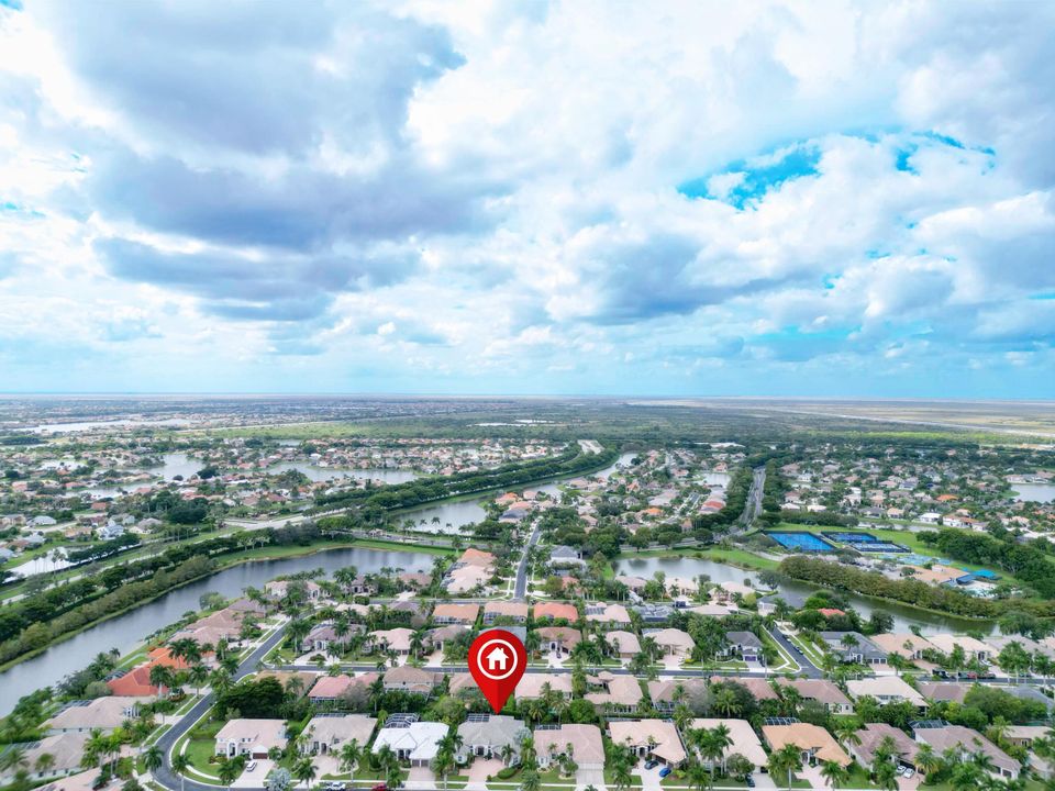 Active With Contract: $7,200 (4 beds, 3 baths, 3468 Square Feet)