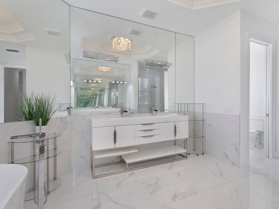 Active With Contract: $7,200 (4 beds, 3 baths, 3468 Square Feet)