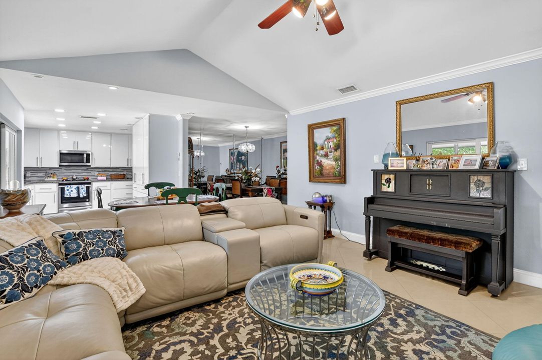 For Sale: $645,000 (4 beds, 2 baths, 1981 Square Feet)