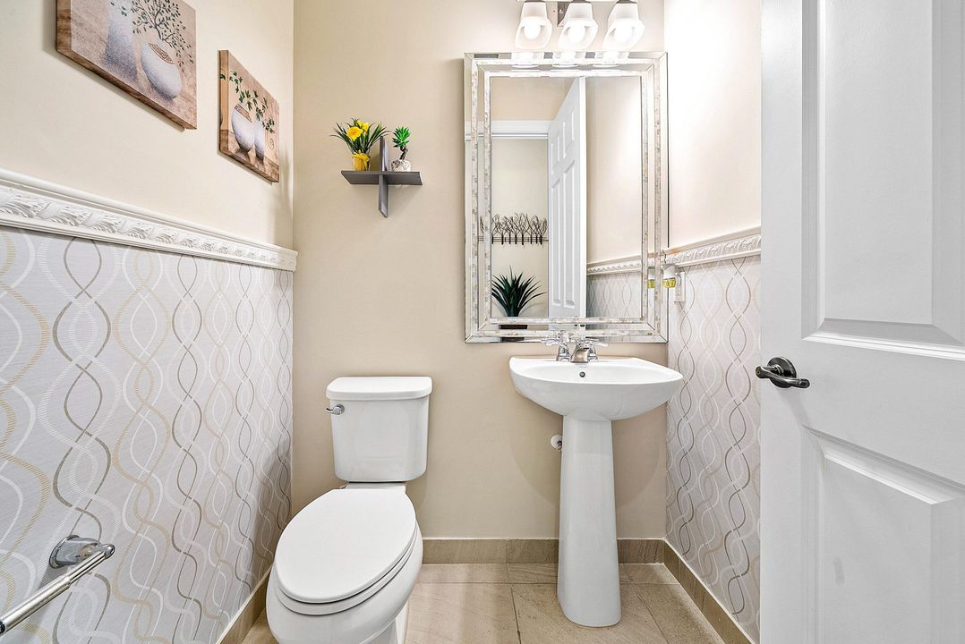 На продажу: $995,000 (3 спален, 3 ванн, 2531 Квадратных фут)