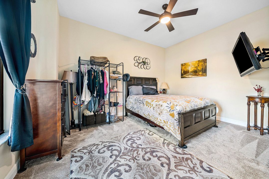 На продажу: $995,000 (3 спален, 3 ванн, 2531 Квадратных фут)