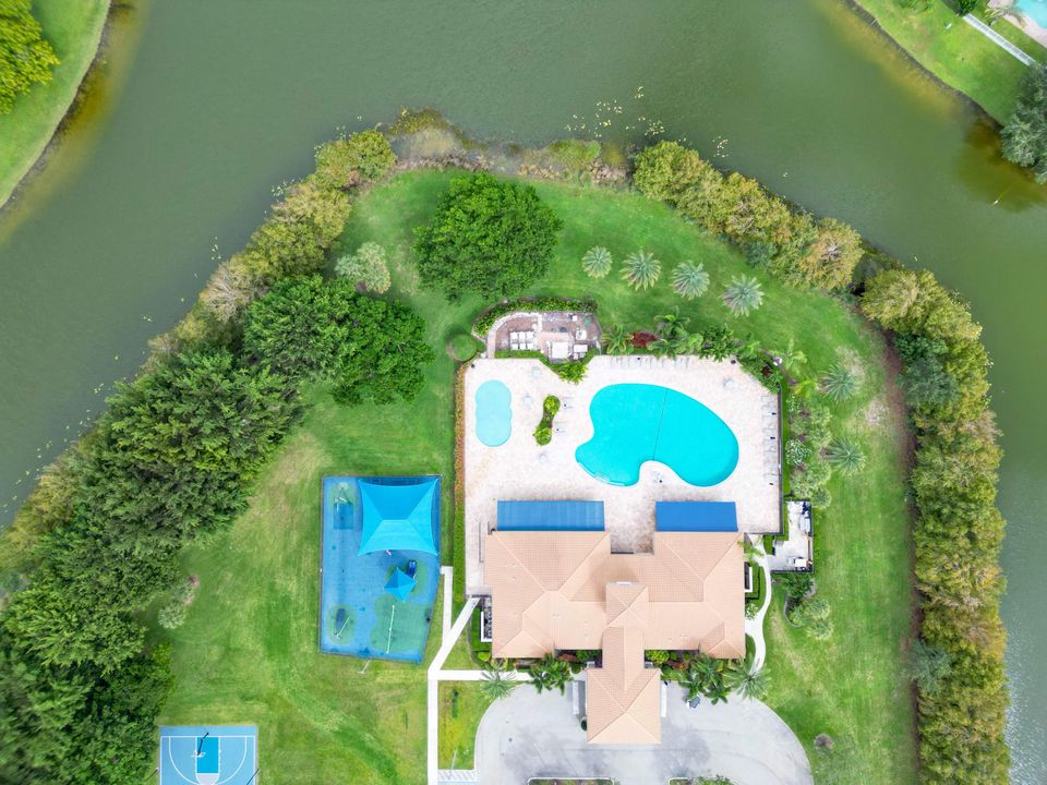 Active With Contract: $7,200 (4 beds, 3 baths, 3468 Square Feet)