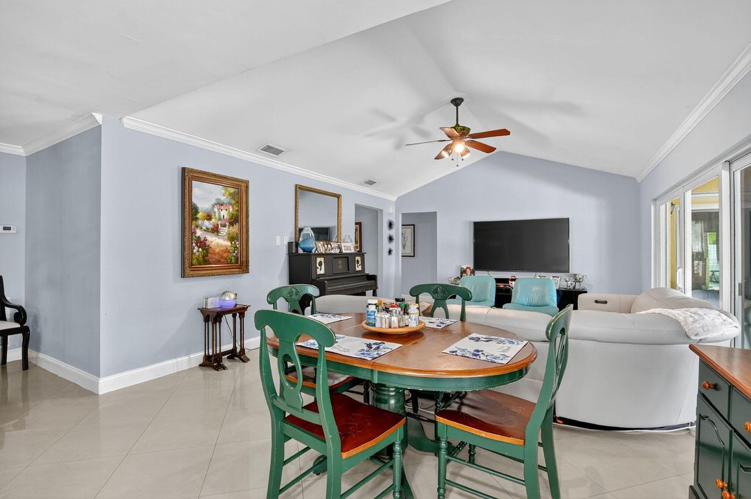 For Sale: $645,000 (4 beds, 2 baths, 1981 Square Feet)