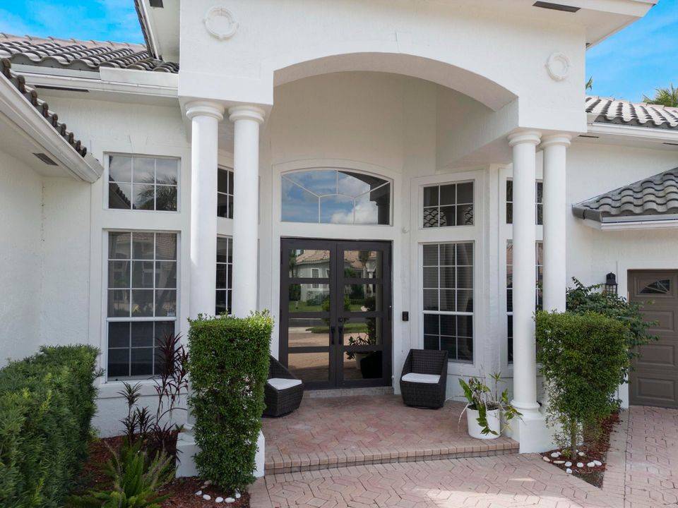 Active With Contract: $7,200 (4 beds, 3 baths, 3468 Square Feet)