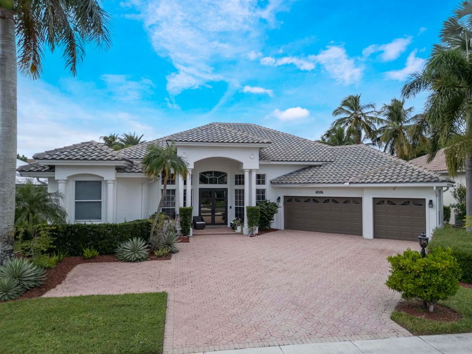 Active With Contract: $7,200 (4 beds, 3 baths, 3468 Square Feet)