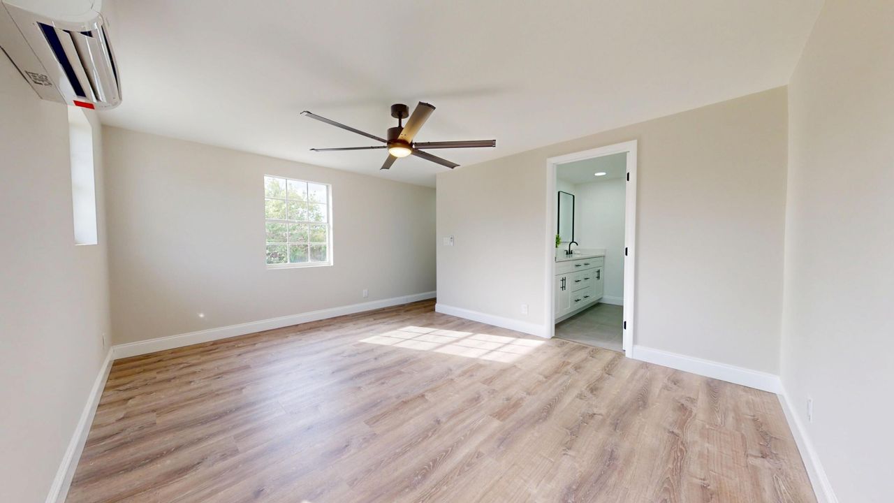 For Sale: $449,900 (4 beds, 2 baths, 1520 Square Feet)