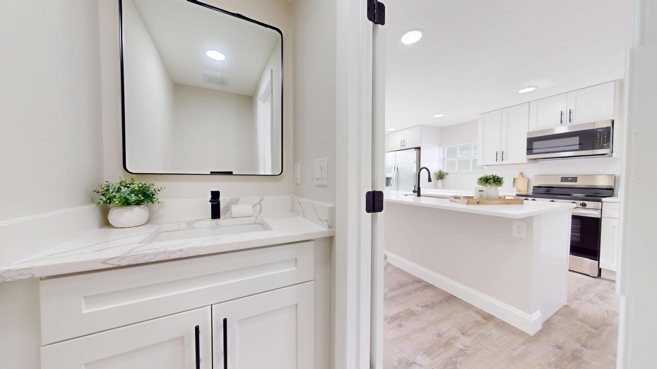 For Sale: $449,900 (4 beds, 2 baths, 1520 Square Feet)