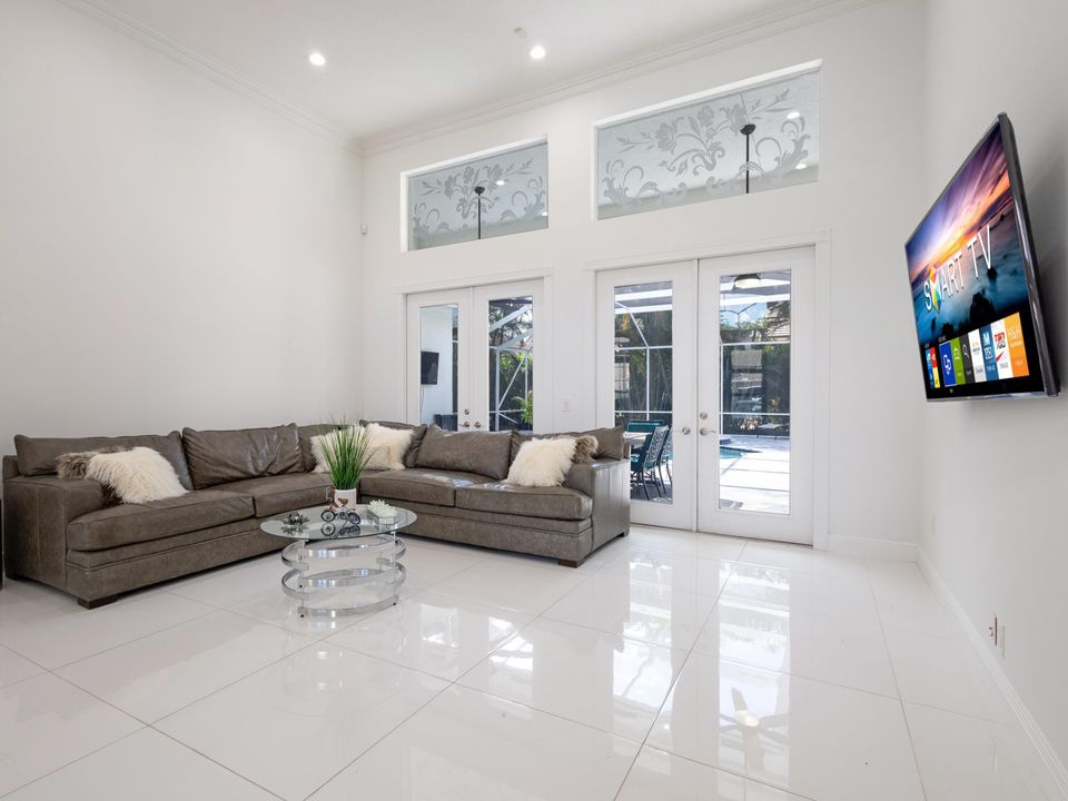 Active With Contract: $7,200 (4 beds, 3 baths, 3468 Square Feet)