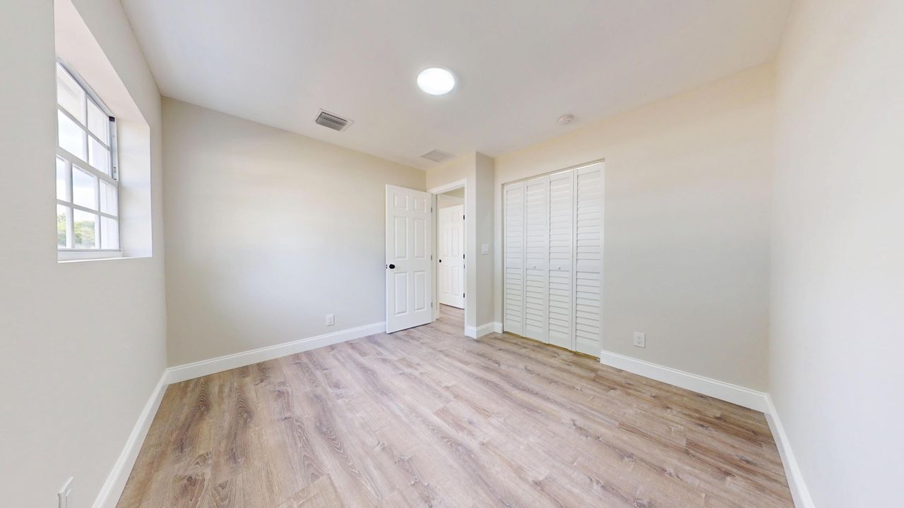 For Sale: $449,900 (4 beds, 2 baths, 1520 Square Feet)